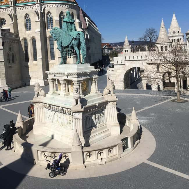Budapest instyle: Private City Tour with Rooftop Bar Visit - An In-Depth Look at the Budapest InStyle Tour