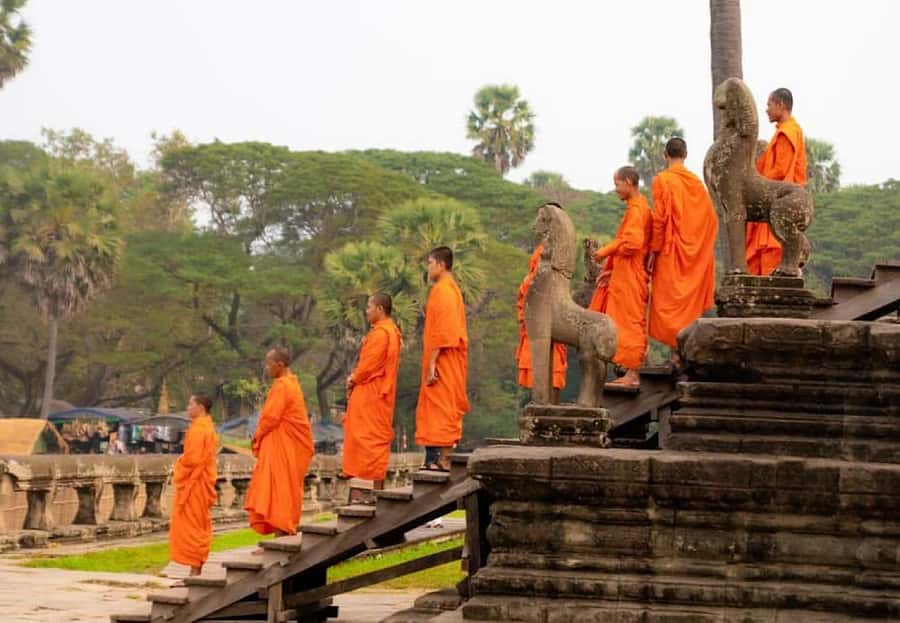 Siem Reap: Personalized Angkor Wat Sunrise/Set & Local Guide - FAQ
