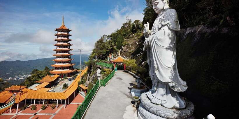 Genting Highlands Tour with Cable Car - The Allure of the Genting Highlands Experience
