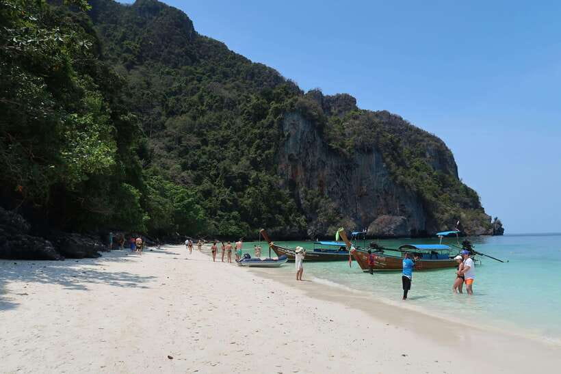 From Phi Phi: Full Day 7 Island Tour by Longtail with Sunset - Key Points