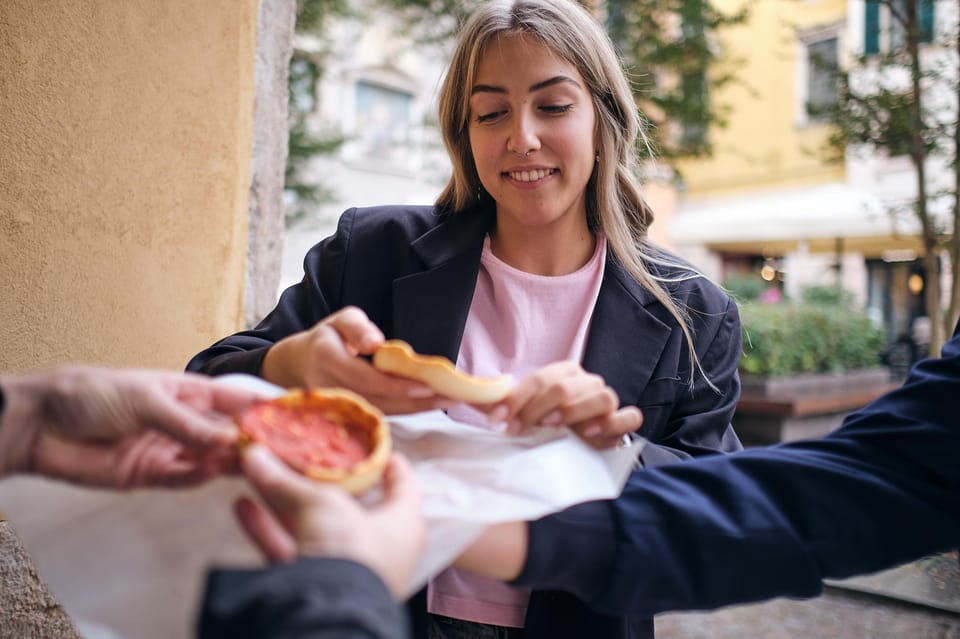 1.5 Hour Food Guided Tour & Sightseeing in Genoa - Key Points