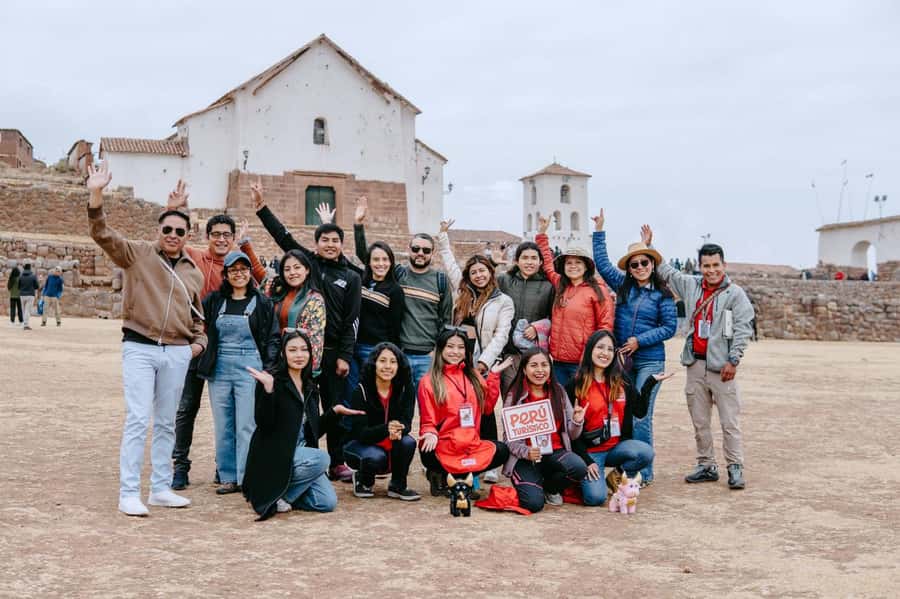 Sacred Valley & Andean Experience |Paint| |Inca house| Food - Exploring the Sacred Valley: A Practical Guide