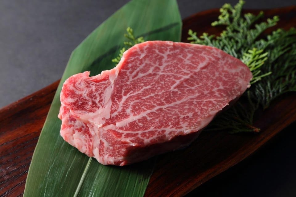 Osaka: Premium Wagyu Yakiniku at Nikuoroshi Mannoya Bettei - The Experience and Atmosphere