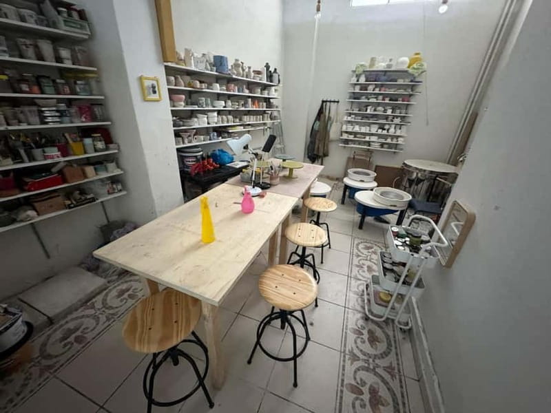 Athens: Ceramic hand building lessons - Key Points