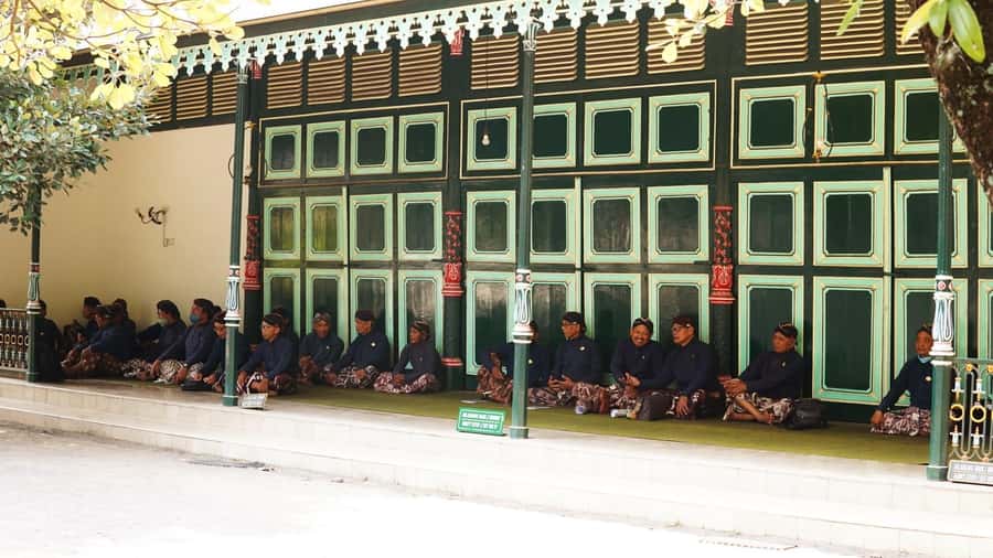 Yogyakarta: Sultan Palace, Water Castle & Mount Merapi Tour - Practical Details and Tips