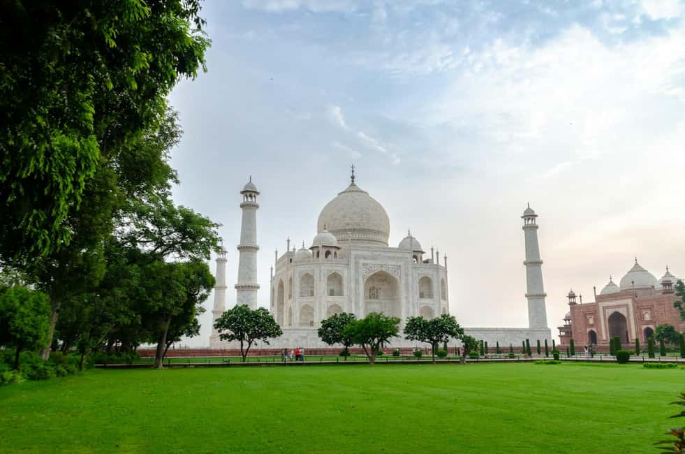 From Delhi: Private Taj Mahal & Agra Day Tour with Transfers - Final Thoughts