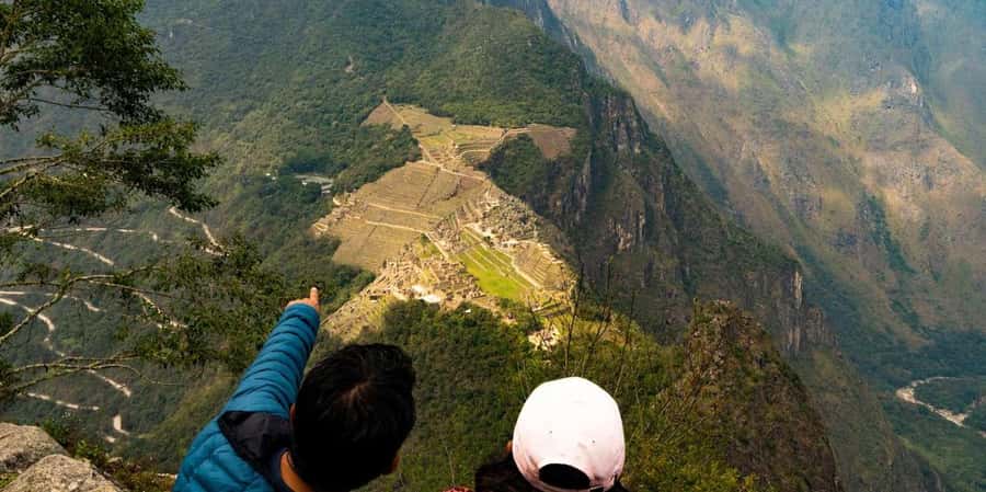 Cusco: Machu Picchu and Huayna Picchu Day Trip with Train - Exploring the Full Day: From Cusco to Machu Picchu
