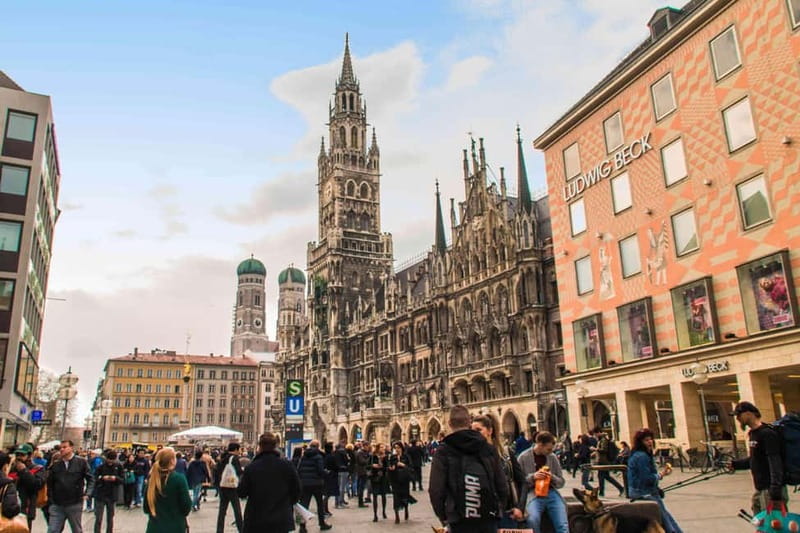 Munich: Private Highlights Tour by Car - Private Tour Guide - Why Choose a Private Car Tour in Munich?