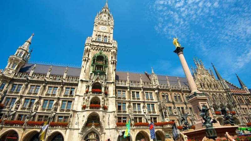 Munich: Private Highlights Tour by Car - Private Tour Guide - The Itinerary Breakdown: What You Can Expect