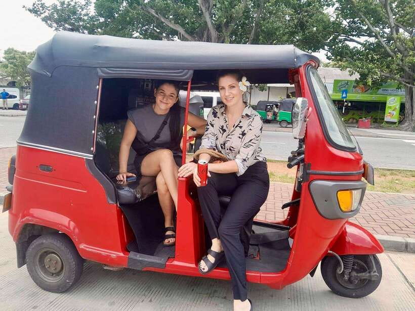 Trincomalee: Tuk-Tuk city tour with a guide - Beaches and Coastal Relaxation