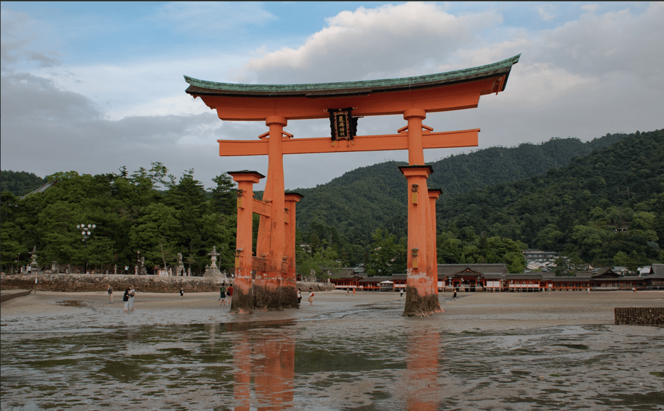 Hiroshima & Miyajima tour with English/Spanish Speaker Guide - Discover the Heart of Hiroshima and Miyajima: An Honest Review of the Guided Tour