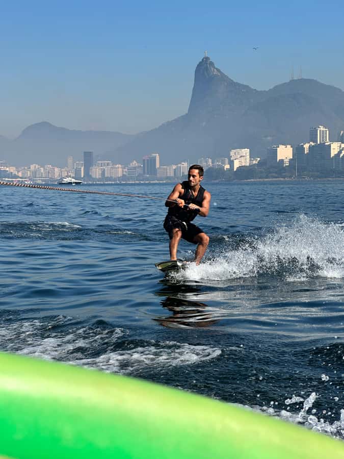 Wakeboarding experience in the South Zone of Rio de Janeiro - Wakeboarding Experience in the South Zone of Rio de Janeiro