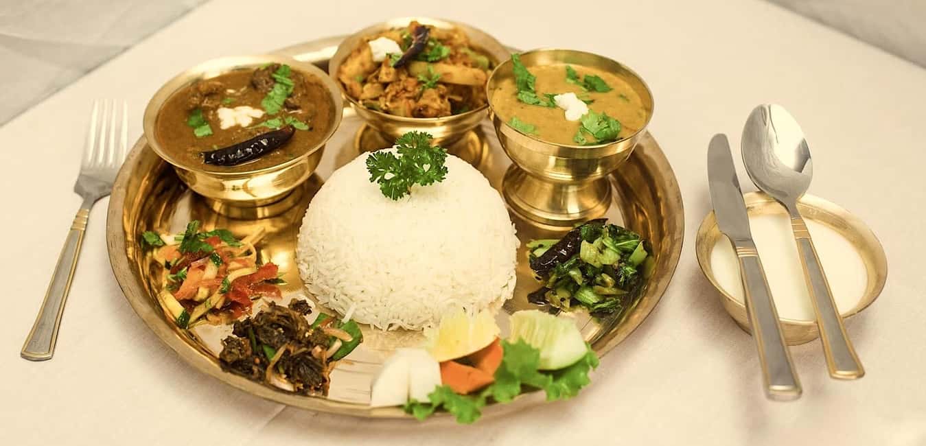 Kathmandu: Taste Nepali Food & Drink- Walking Tour in Thamel - Cultural Insights