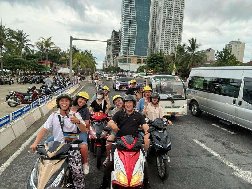 Sunset Sightseeing Cruise On Han River With Tien Sa Show - An Overview of the Experience