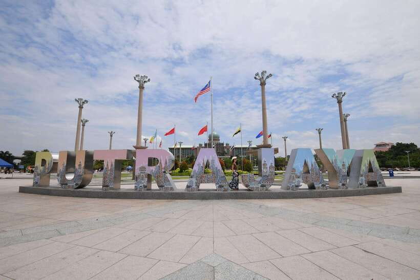Private Tour of Putrajaya from Kuala Lumpur - What Makes This Tour Stand Out
