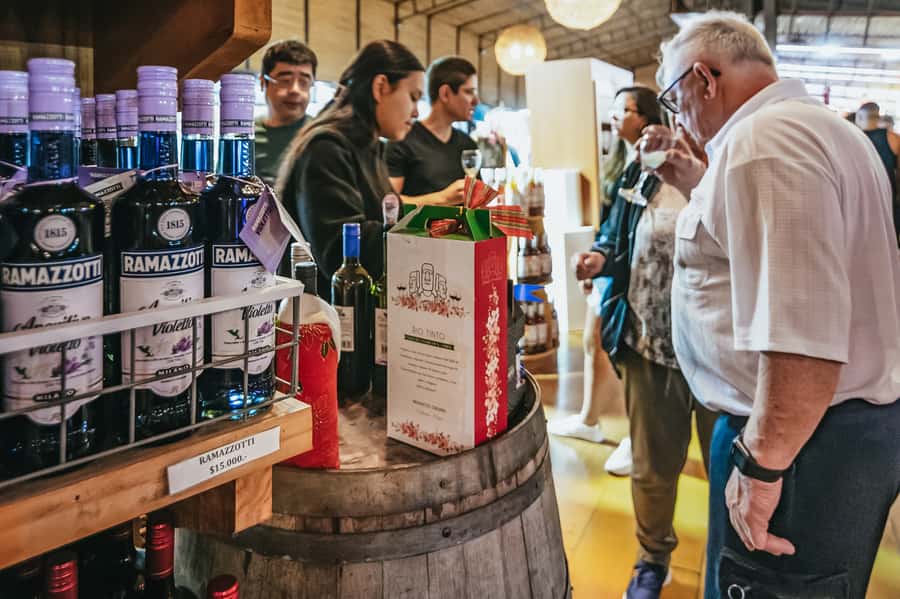 Santiago: Vina Del Mar, Valparaiso, Casablanca & Reñaca Tour - Frequently Asked Questions