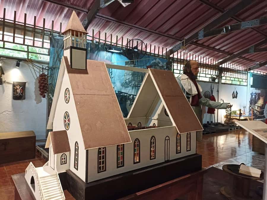 SAN ANDRES: Gastronomic and cultural tour in neighborhoods, restaurant and beach! - Exploring San Andrés with a Full-Day Gastronomic and Cultural Tour