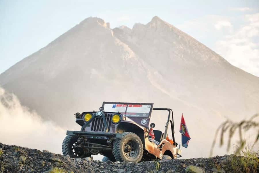 Yogyakarta : Mount Merapi jeep 4X4 tour & Borobudur ClimbUp - Deep Dive: Why This Tour Offers Great Value
