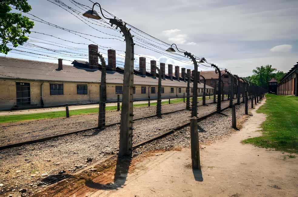From Krakow: Auschwitz-Birkenau FullDay Guided Tour - Why This Tour Offers Good Value