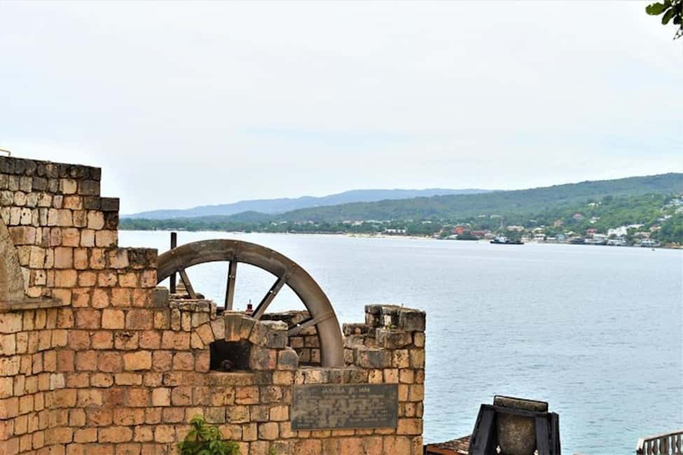 Blue Hole, Secret Falls, and Dunn's River Falls Combo Day-Tr - FAQ