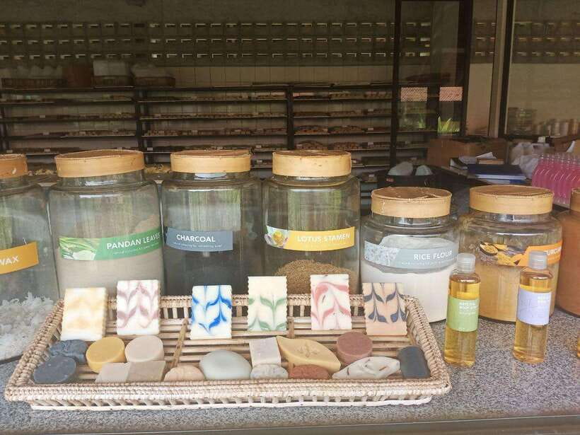 Half Day Trip: Silk Farm, Satcha, and Senteur d'Angkor Tour - Who Will Love This Tour?