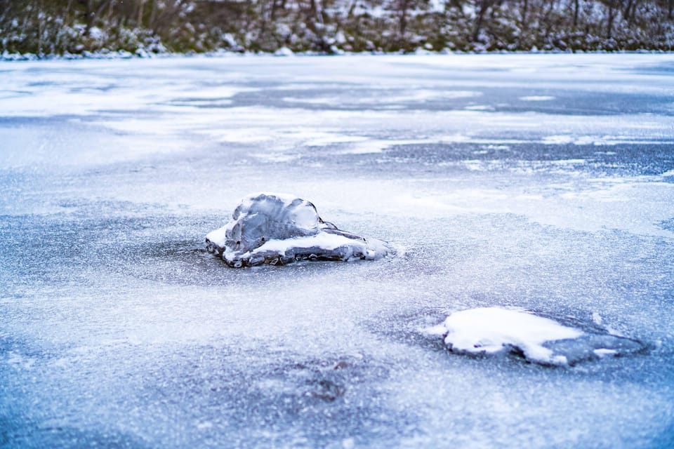 Lake Tachibana: Snowshoe to a frozen lake! - A Closer Look at the Snowshoeing Experience