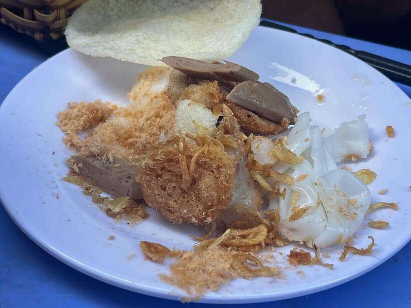 Da Nang Street Food Tour With Han River Sightseeing Cruise - What to Expect from the Tour