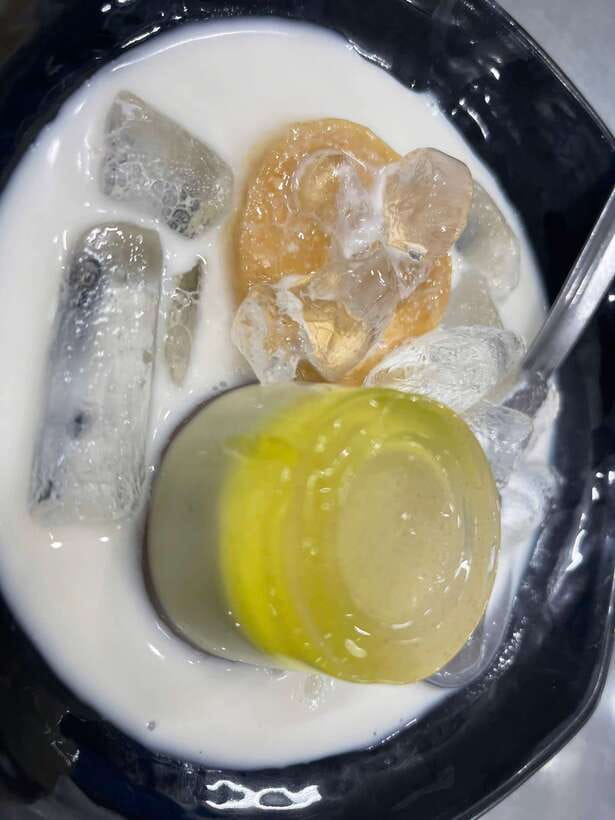 Da Nang Street Food Tour With Han River Sightseeing Cruise - Key Points