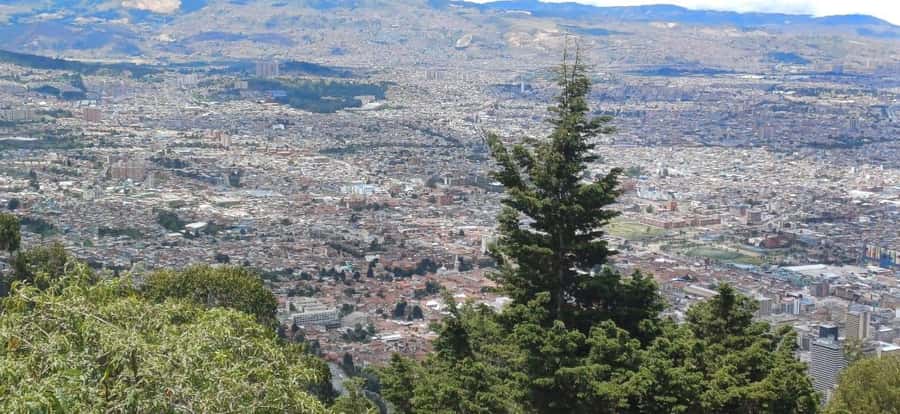 Bogota: Art, history, flavors and tradition tour. - FAQ