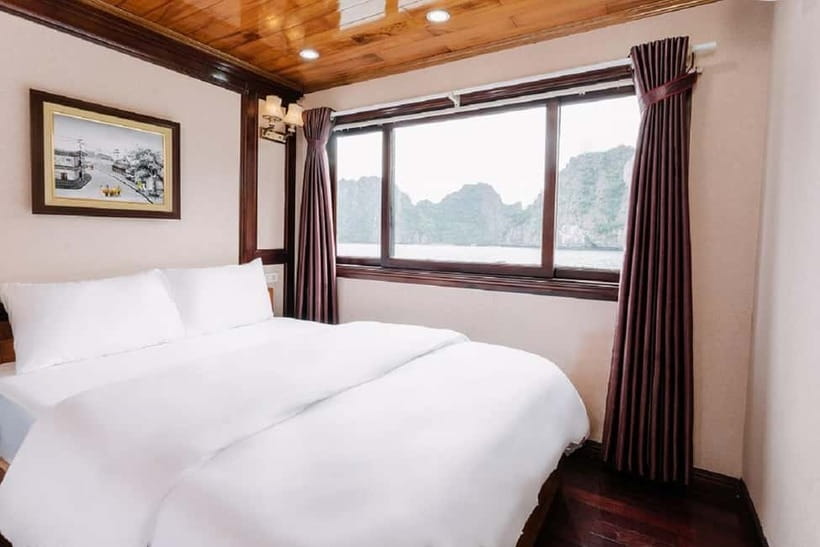 Hanoi/Ninh Binh: 2-Day Lan Ha Bay & Cat Ba with Small Cruise - Day 2: Authentic Village Life and Return