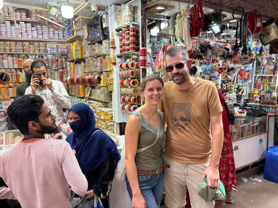 Agra: Heritage Walking Tour & Street Food Tasting & Tuk-tuk - What to Bring and Practical Tips