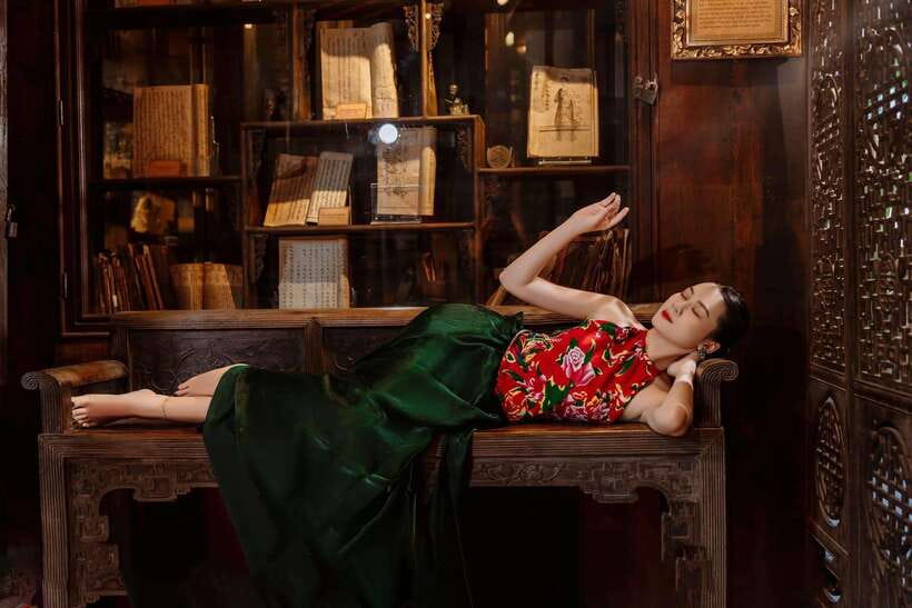 Ho Chi Minh Styled Photoshoot Tour With Makeup Photographer - Iconic Landmarks & Hidden Gems