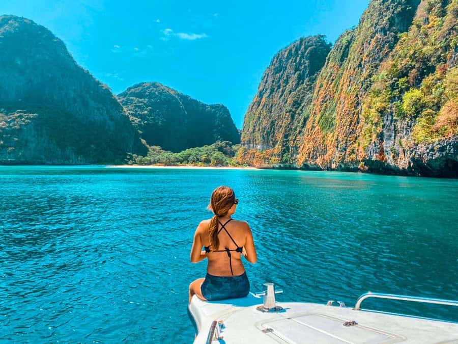 Phuket: Early Speedboat to Phi Phi, Bamboo, Snorkel & Lunch - Exploring Maya Bay, Pileh Lagoon, and Viking Cave