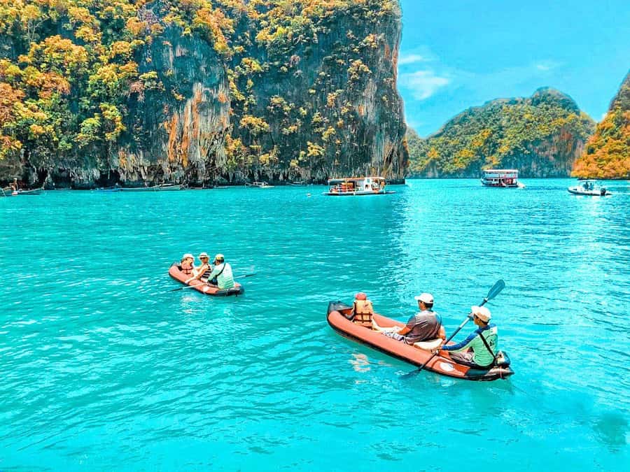 Phuket: Early Speedboat to Phi Phi, Bamboo, Snorkel & Lunch - Who Would Love This Tour?