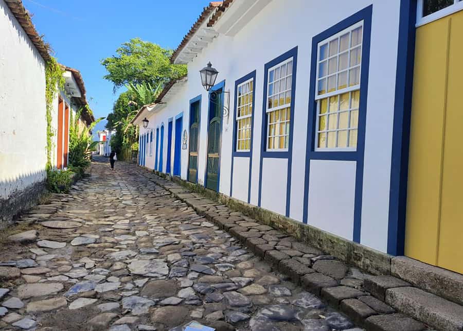 CITY TOUR IN PARATY: Churches and Historical Center Private - Additional Options: Waterfalls and More