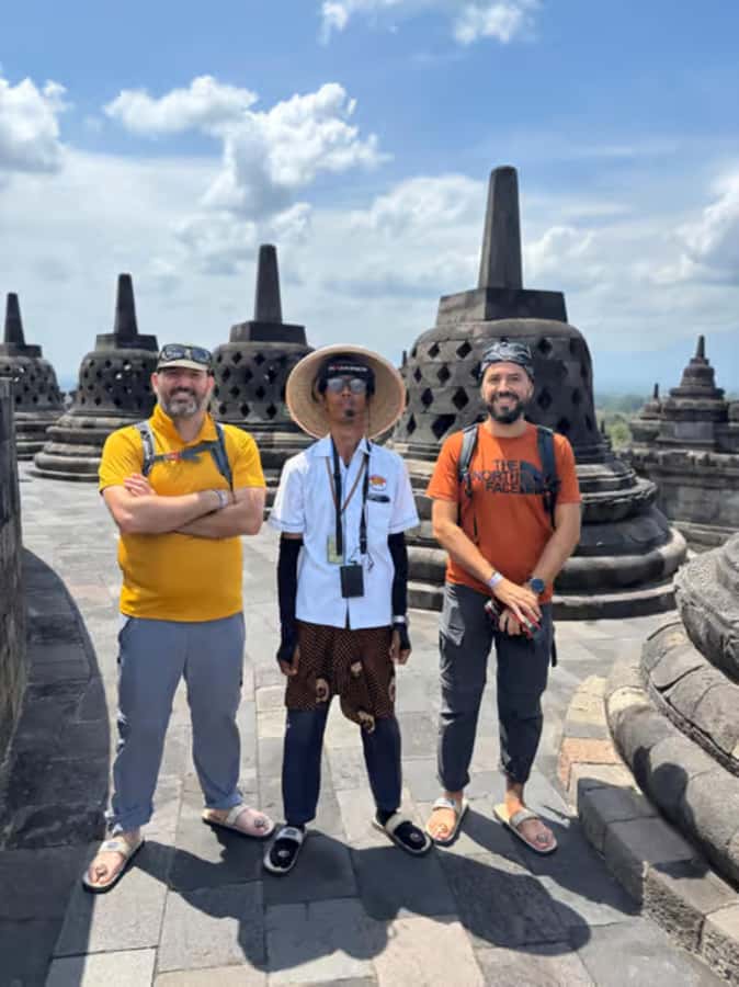 Yogyakarta:Mount Merapi Sunrise, Borobudur Climb & prambanan - FAQ