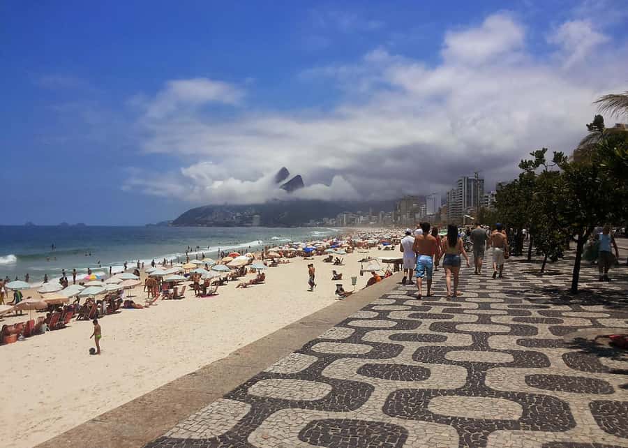 Tour Arpoador Sunset: Explore Copacabana & Forte - An In-Depth Look at the Experience