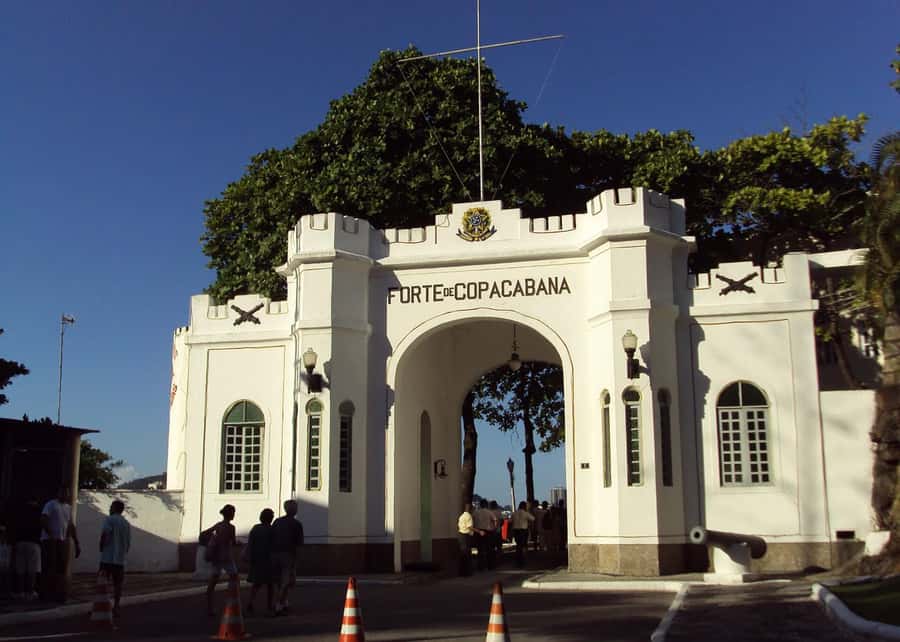 Tour Arpoador Sunset: Explore Copacabana & Forte - Key Points