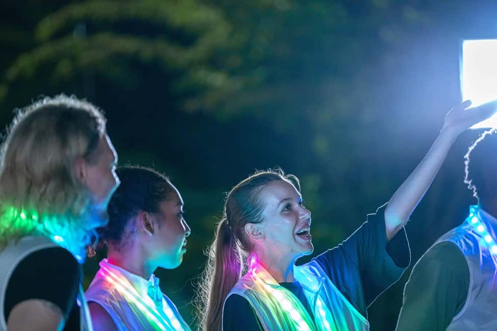 Tokyo: E-scooter Ride around the Imperial Palace area - Key Points