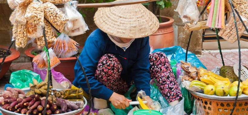 Hue Street Food Tour: Taste 10 Must-Try Dishes and Drinks - Nem Lụi (Grilled Pork Skewers)