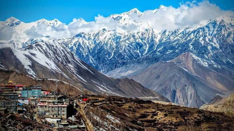 Upper Mustang Trekking 14 Days | Tibetan Buddhist Culture - Trekking through the Lo Manthang Valley