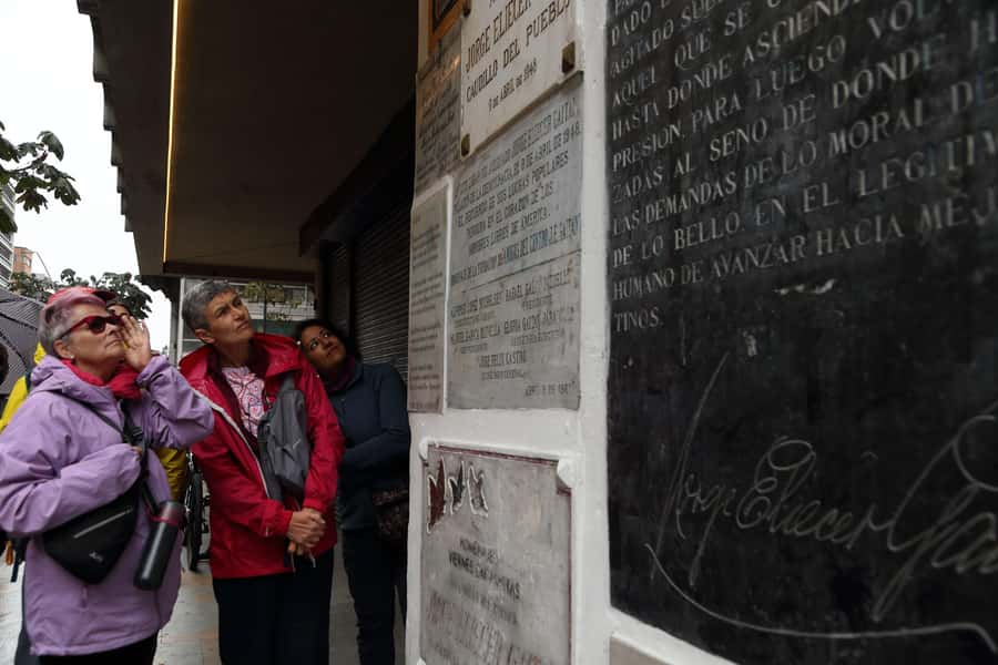 Shared Tour Colombian Conflict War, Drug Trafficking & Peace - Introduction: A Tour that Unpacks Colombia’s Tumultuous Past