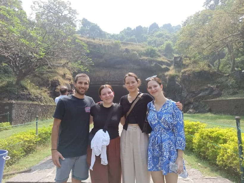 Mumbai: Private Sightseeing Tour with Top Highlights - The Authentic Touch: Local Markets and Hidden Gems