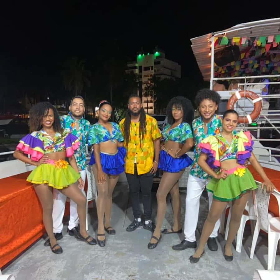 San Andres: White Party on boat with open bar, dinner and dancers! - Who Would Enjoy This Tour?