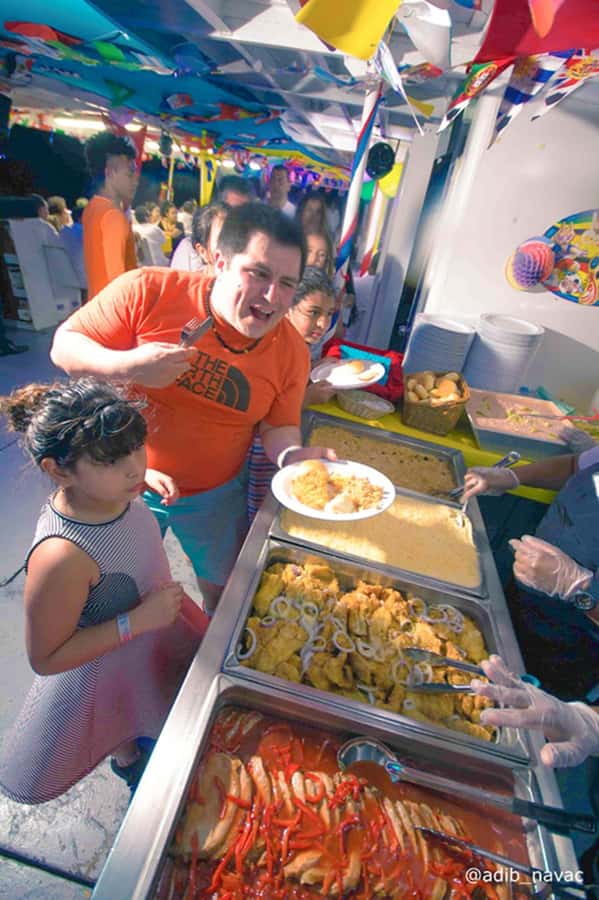 San Andres: White Party on boat with open bar, dinner and dancers! - FAQs