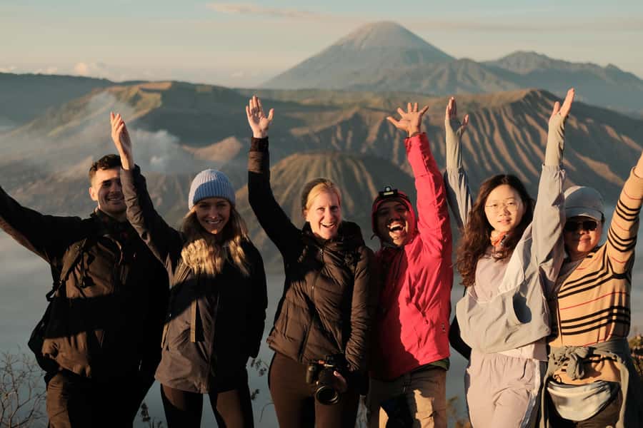 Start From Surabaya: Mount Bromo Sunrise Shared Guided Tour - What Makes This Tour Stand Out?