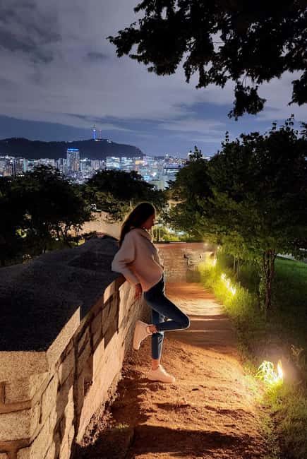 Seoul Night Tour: Naksan Park & Hidden Jems - Key Points