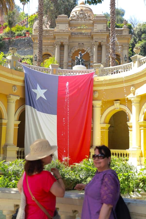 Santiago: Walking city historical & Cultural tour - Who Is This Tour Best For?