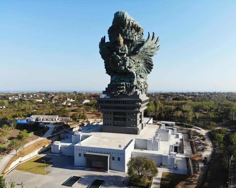 South Bali: GWK, Melasti Beach, and Kecak Dance Tour - Detailed Breakdown of the Itinerary