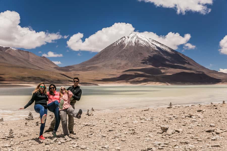 From San Pedro de Atacama: 3-Day Uyuni Salt Flat Tour - Day 1: From San Pedro to the Bolivian Highlands